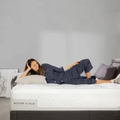 Zinus Winter Cloud 12" Memory Foam Mattress