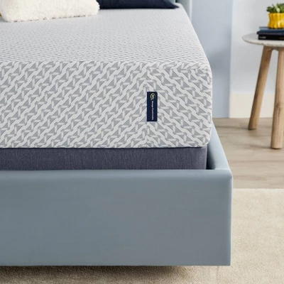Serta Medium Firm 10" Gel Memory Foam Mattress 13 Serta Medium Firm 10" Gel Memory Foam Mattress - Image 13