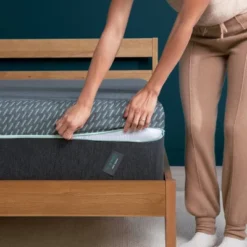 Tuft & Needle 12" The Mint Hybrid Mattress -Baxton Studio Shop GUEST 4a48eb1d 341d 40d7 aaa8 9a8c68235673